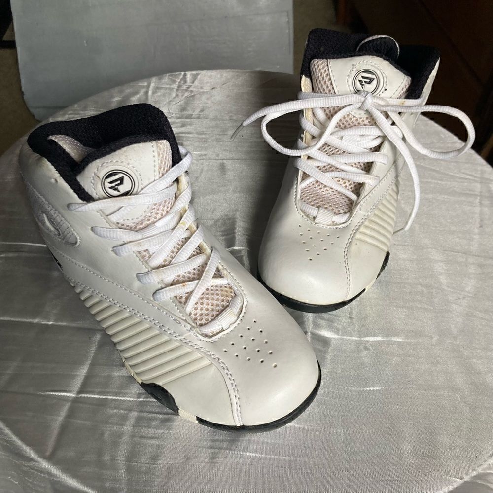 Toddler Protege Shoes Sneakers White Style 80179 size 3M